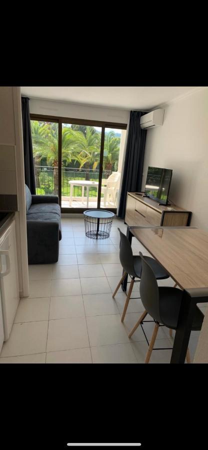 Appartement Agreable En Bord De Mer فيليوفرُنش سور مير المظهر الخارجي الصورة